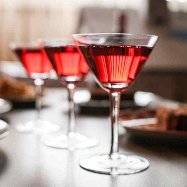 https://medicabharat.com/wp-content/uploads/2020/01/dine-and-wine-640x640.jpg